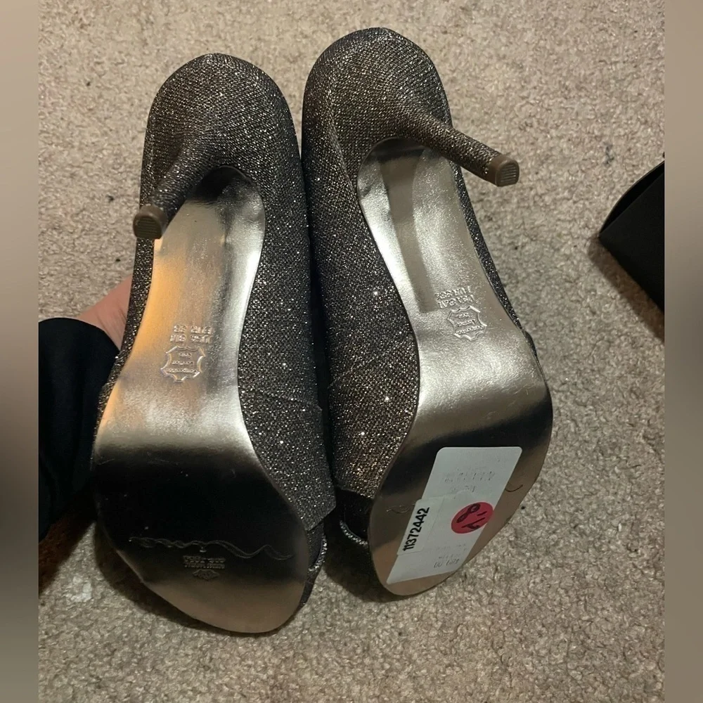 Mina Peep Toe Silver‎ Sparkly Heels Size 8.5 M